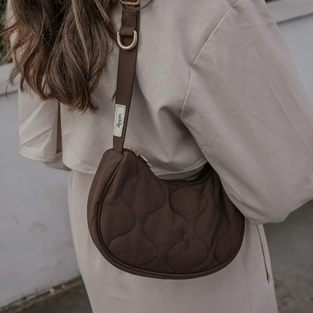 By Teddy Chocolate | the Quilted Walking Bag - Image 3